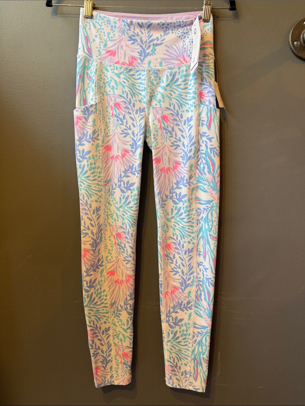 Lilly Pulitzer Pastel Floral Leggings in White, Pink, Blue, Mint